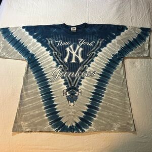Vintage 90s Liquid Blue style New York Yankees tie dye single stitch t shirt